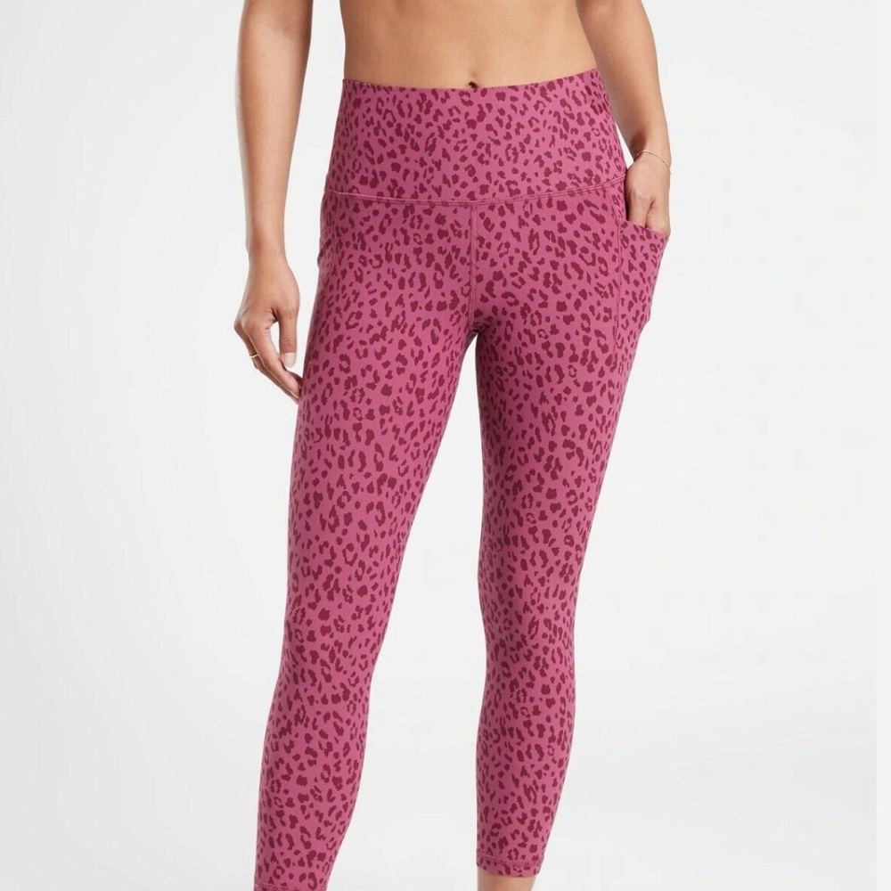 Athleta Salutation Stash II Capri - Pink Leopard Dot - Large